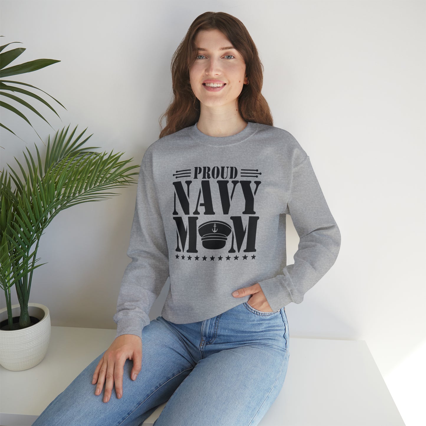 Proud Navy MOM Unisex Heavy Blend™ Crewneck Sweatshirt