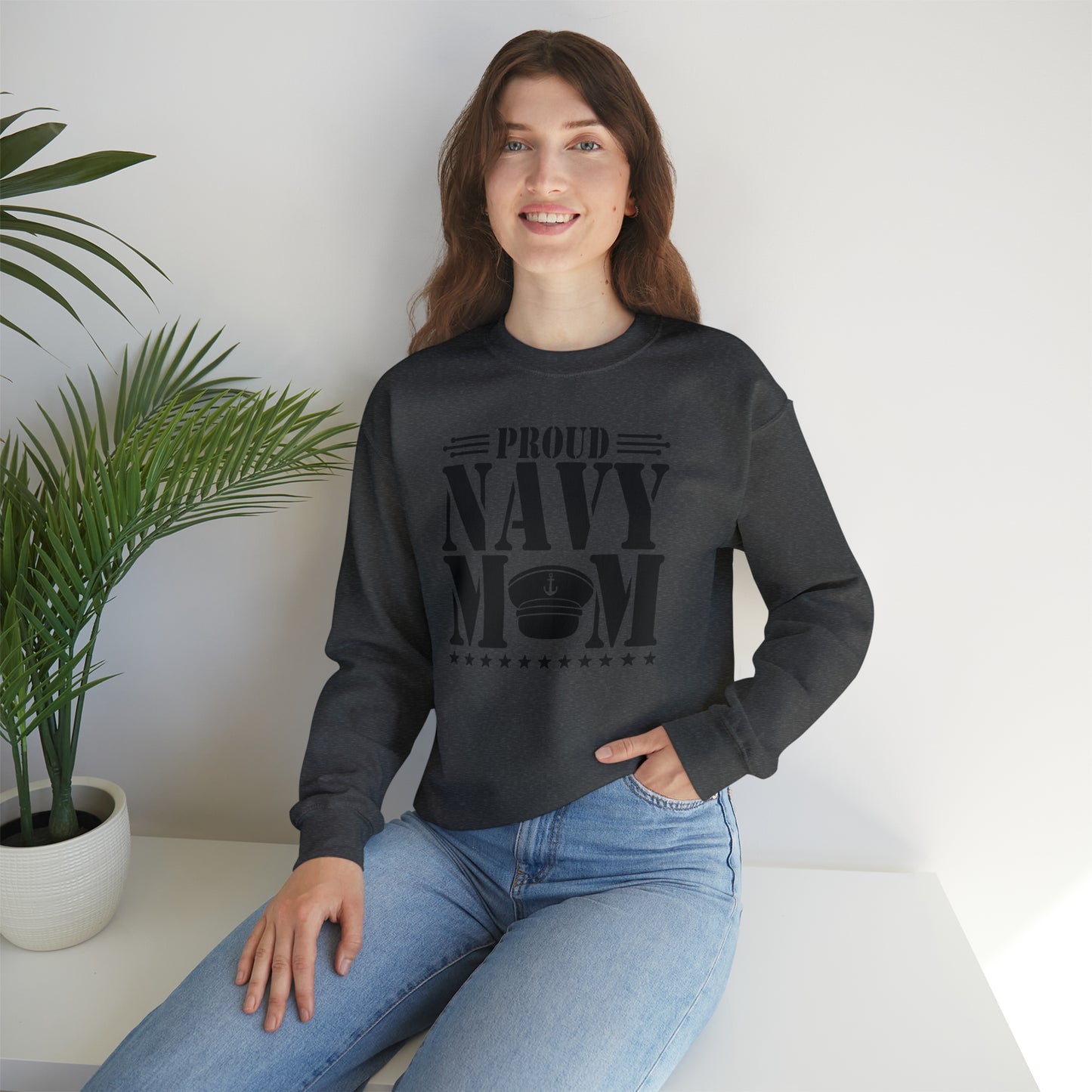Proud Navy MOM Unisex Heavy Blend™ Crewneck Sweatshirt