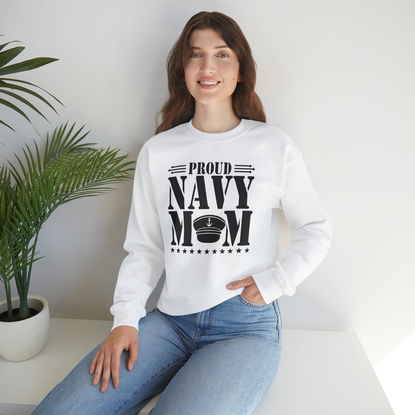 Proud Navy MOM Unisex Heavy Blend™ Crewneck Sweatshirt