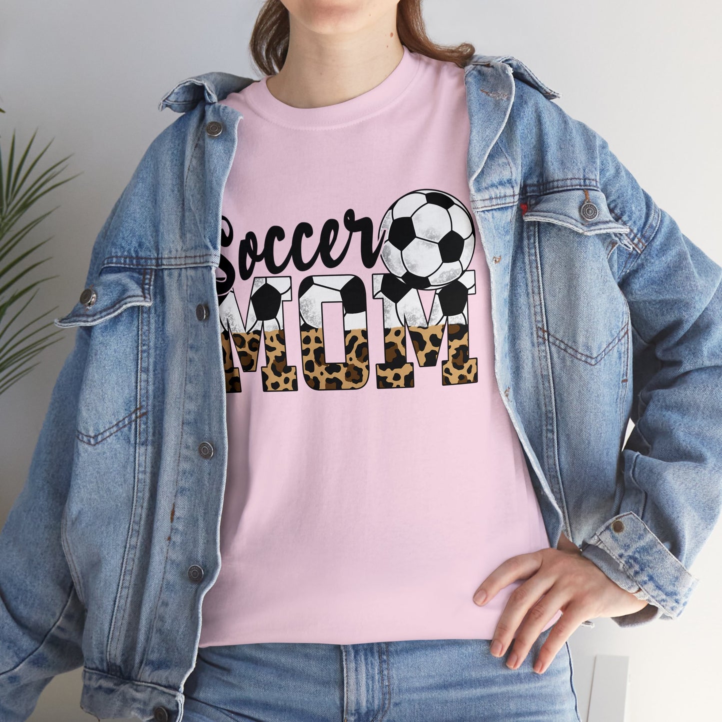 Soccer MOM Leopard print Unisex Heavy Cotton Tee
